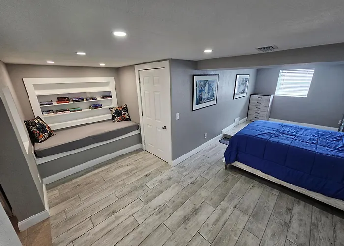 Lakeside Lofts At Lake Martha