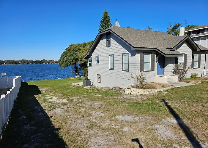 Lakeside Lofts At Lake Martha